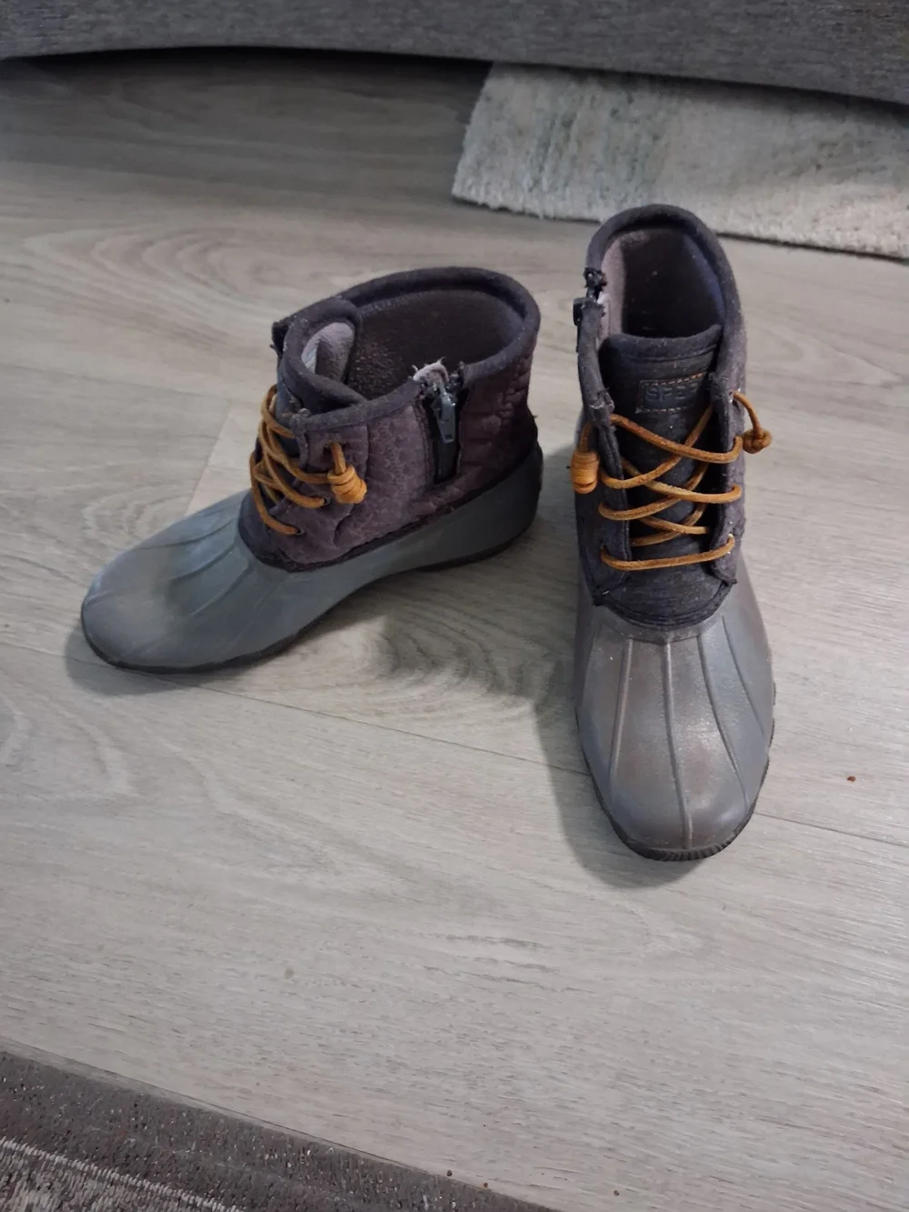 SPERRY GIRLS Waterproof Duck Boots with Brown Laces - Slate Gray GIRLS SIZE 4 US